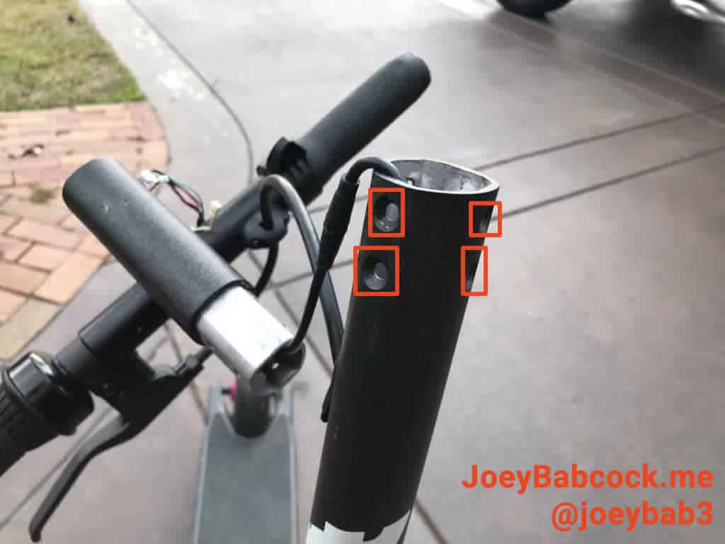 6 torx/allen/hex screws hold the handlebar in place in the pole.